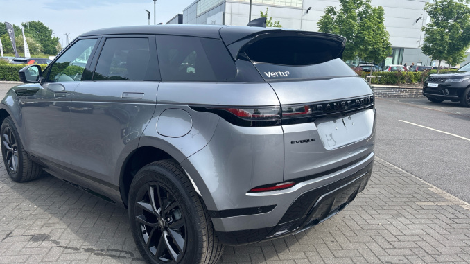 Land Rover Range Rover Evoque 1.5 P270e Dynamic SE 5dr Auto Hatchback - Image 10